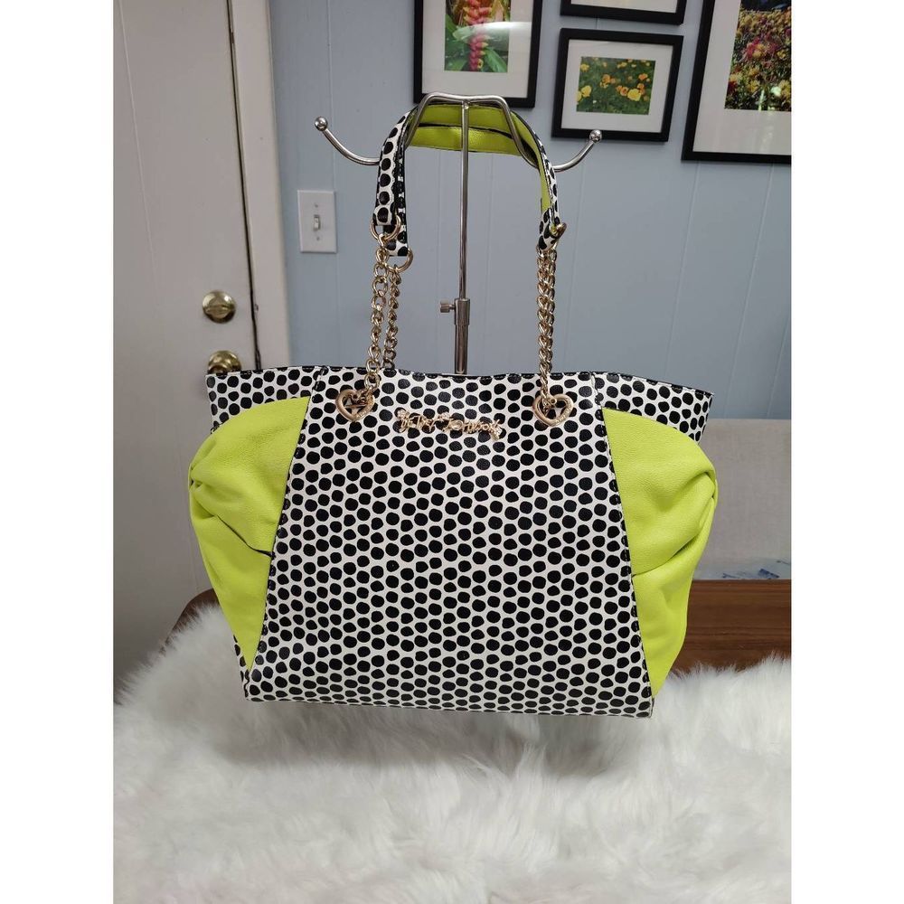 Betsey Johnson Extra Large Green Bow Shoulder Bag
